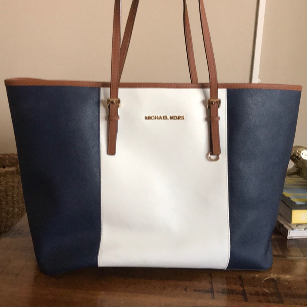 Michael Kors navy white jet set tote